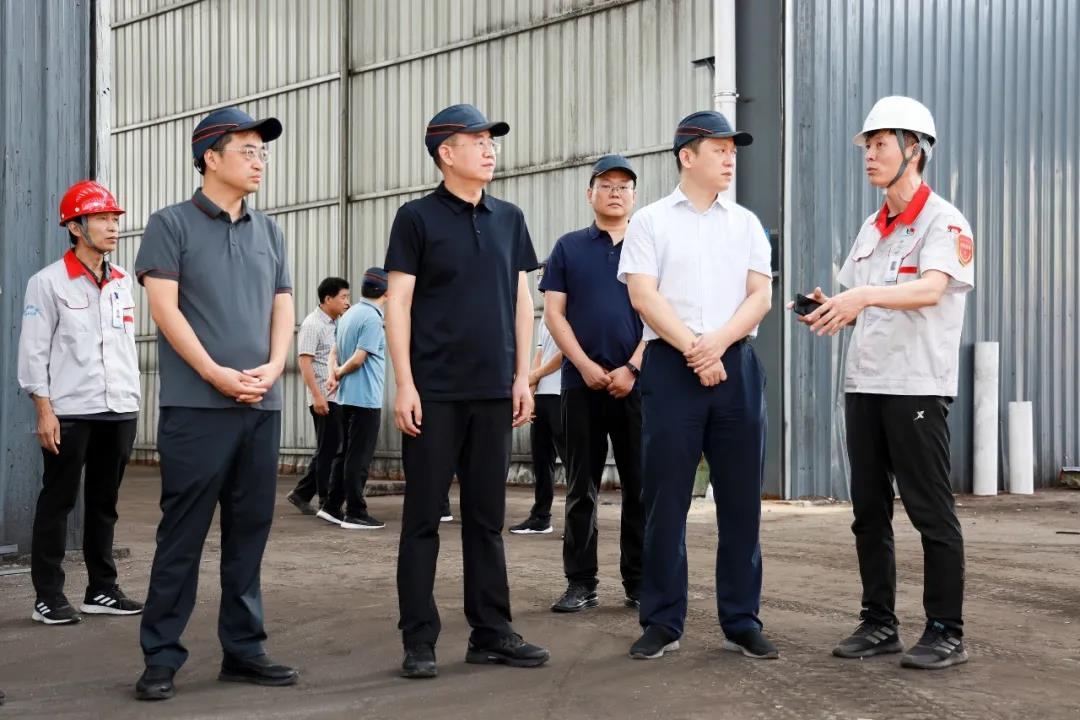 市委常委、副市長、翼城縣委書記王淵到華翔（翼城）新材料科技園現(xiàn)場辦公